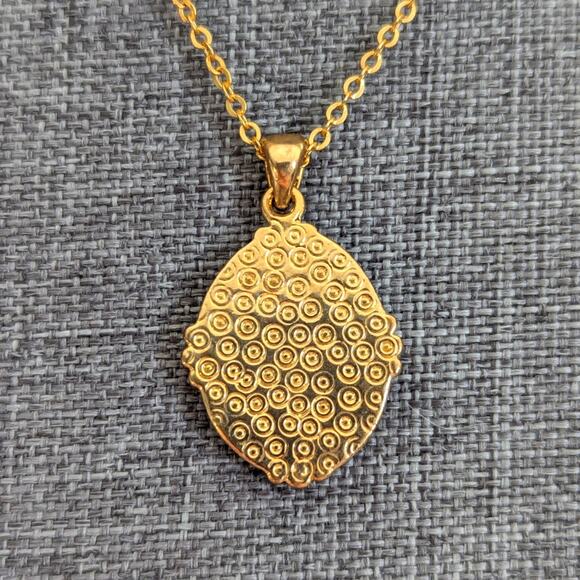 Vintage Avon Gold Tone Regency Cameo Rhinestone Pendant Necklace 18" - Picture 3 of 4